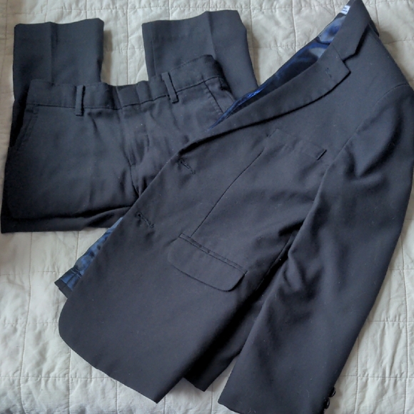 Izod Black Rayon And Wool Blend Suit Size 10 & 12